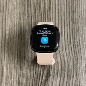 Fitbit Versa 4 Fitness Smartwatch Graphite